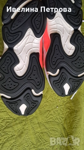 Нови Adidas 40 номер, снимка 5 - Детски маратонки - 53503295