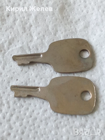 Две ключета стари 52554, снимка 3 - Антикварни и старинни предмети - 52811115