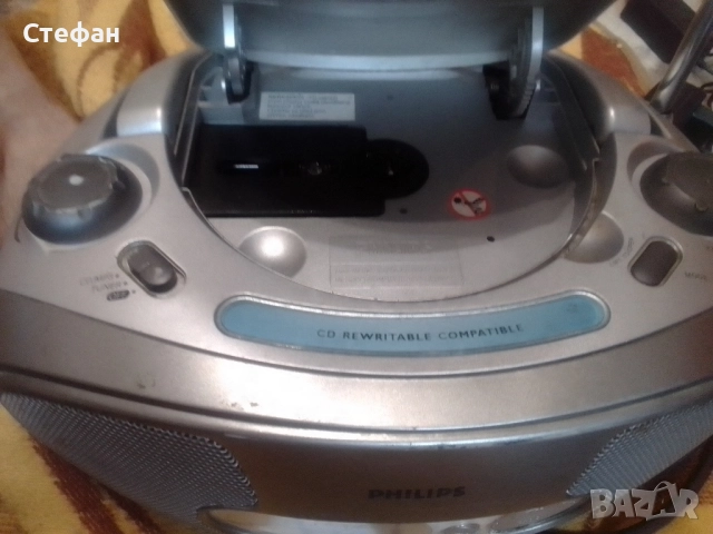 Радио приемник и CD player Phillips 