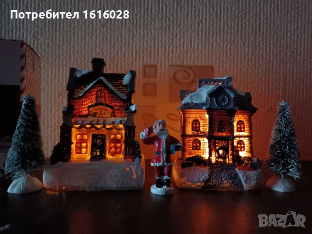 LED светещи 2 къщи с дядо Коледа и елхи., снимка 14 - Декорация за дома - 52297620