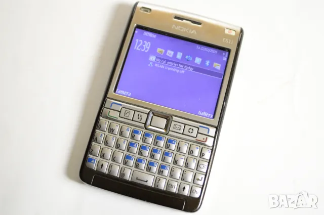 NOKIA E61i ретро телефон с копчета и цяла клавиатура за колекция, снимка 6 - Nokia - 49235063