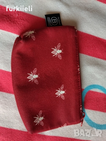 Apivita плажна кърпа+ три несесера , снимка 3 - Хавлиени кърпи - 52027564