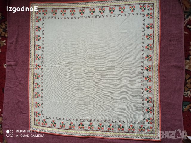 Ръчно бродирано каре