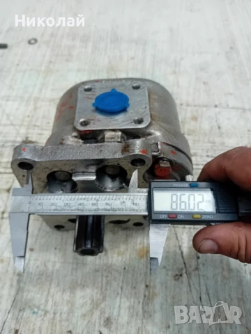 Хидравлична помпа, снимка 4 - Резервни части за машини - 50456483