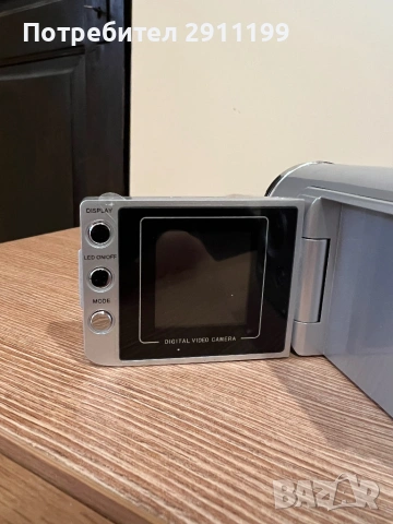 Видеокамера Rove 3.1 Mp, снимка 4 - Камери - 53392851