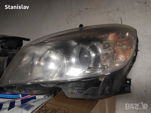 Оригинални фарове Мерцедес C W204 , снимка 2 - Части - 51961206