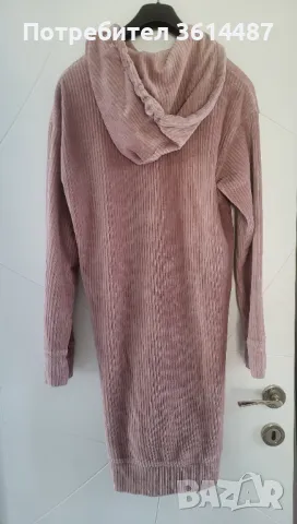 Рокля от кадифе с качулка, снимка 2 - Рокли - 48780962