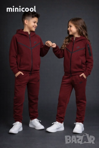 Екипи Nike, снимка 2 - Детски анцузи и суичери - 53396380