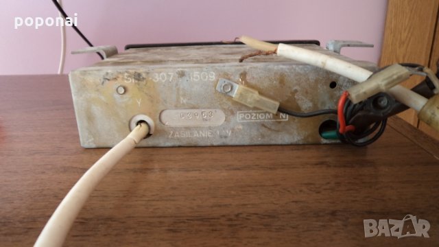 Старо  радио за кола UNITRA SAFARI 2, снимка 3 - Антикварни и старинни предмети - 28078917