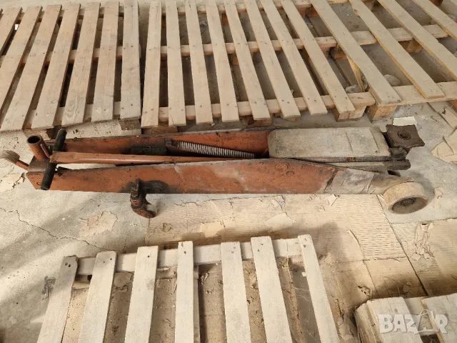 Голям хидравличен крик 150 cm, снимка 2 - Индустриална техника - 49695565