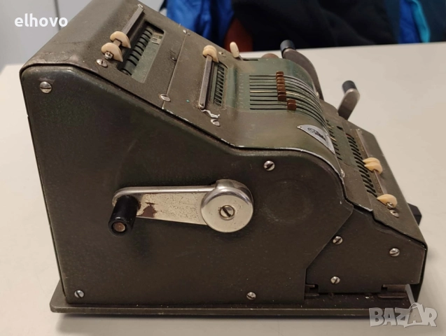 Стара сметачна машина Brunsviga, снимка 5 - Антикварни и старинни предмети - 52549487