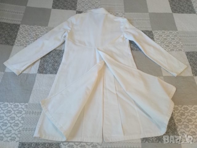 Дамско палто Valentino/Валентино, 100% оригинал с много апликации, снимка 11 - Палта, манта - 26278233