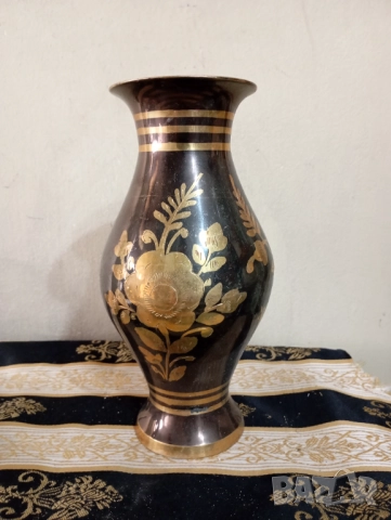 Месингова ваза