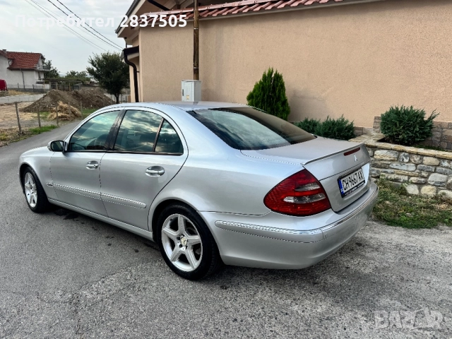 Mercedes Benz E 220 CDI, снимка 4 - Автомобили и джипове - 51688101