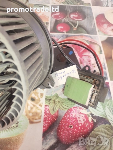 Вентилатор парно Рено Меган Сценик 1998 година 1.6i Renault Megan Scenic, снимка 3 - Части - 51472159