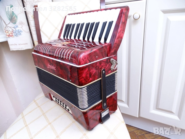 Акордеон Велтмайстер 12 баса, снимка 2 - Акордеони - 52454178