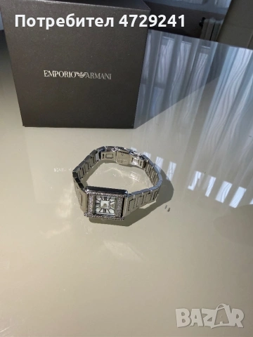 Оригинален часовник Emporio Armani, снимка 3 - Дамски - 53371122