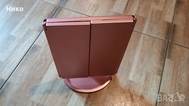 Козметично огледало с LED осветление, Розово