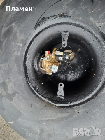 продавам кръгла газова бутилка, снимка 3 - Аксесоари и консумативи - 53499144