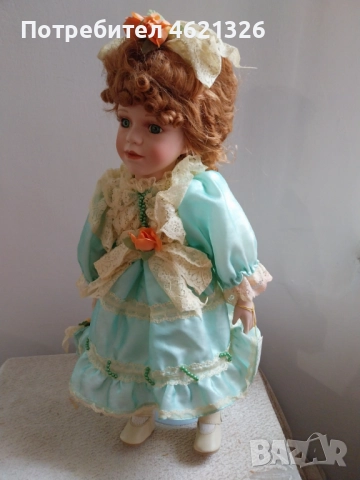 Порцеланова кукла Рона Leonardo колекционерско издание, снимка 10 - Декорация за дома - 52056431