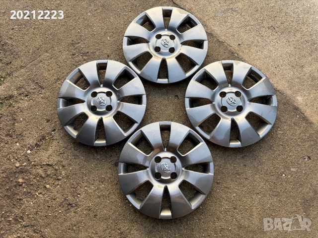 4 броя оригинални тасове за Toyota Yaris 15, снимка 4 - Аксесоари и консумативи - 52774375