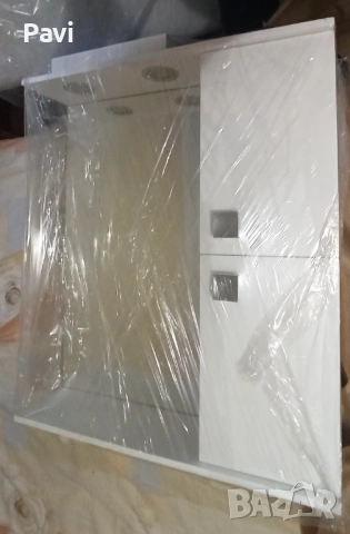 ПВЦ Шкаф за баня 60см, нов, с осветление , снимка 2 - Шкафове - 53307231