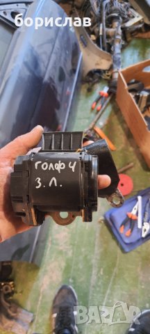 Заден ляв предпазен колан за голф 4 