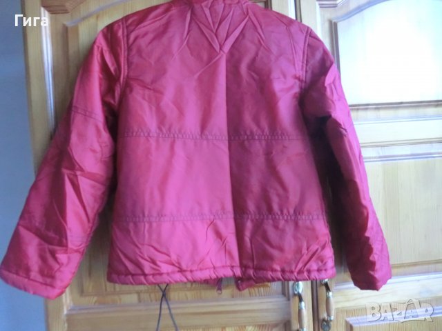 червено преходно яке, снимка 4 - Детски якета и елеци - 37443151