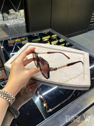 очила с черен обикновен калъф и ув защита chanel versace, снимка 13 - Слънчеви и диоптрични очила - 51410554