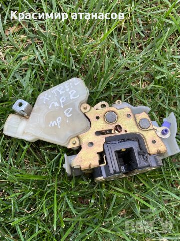 Брава Предна Дясна за Нисан х-трейл Т30.8055АА200