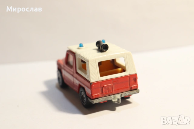 SIKU 1/55 MERCEDES BENZ ПОЖАРНА КОЛИЧКА КАМИОН МОДЕЛ, снимка 6 - Колекции - 53129382