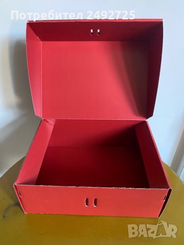 Кутия , червена,голяма, снимка 2 - Кутии за съхранение - 37943229