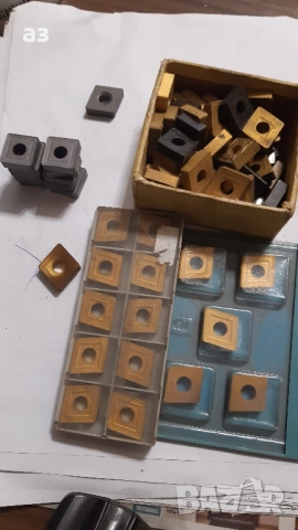 Пластини за струг