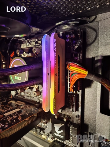 Рам памет 32GB DDR4 3200 Corsair Vengeance RGB Pro White 2 X 16GB, снимка 3 - RAM памет - 53188756