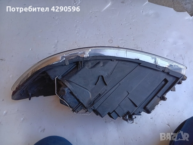 Десен фар за Volvo C30 xenon - 31214804 / 0301255282 - Волво ц30, снимка 3 - Части - 51840401