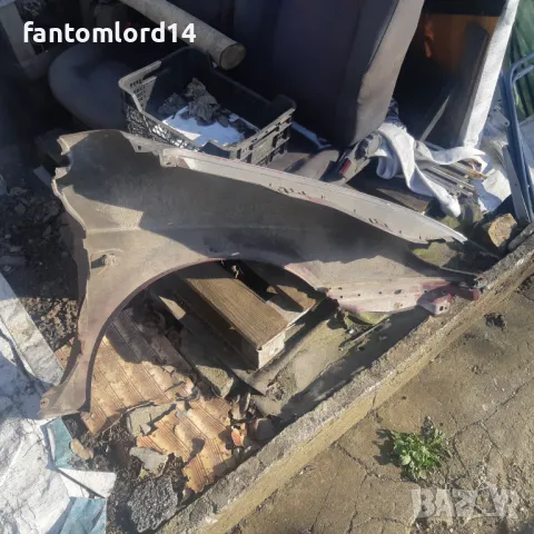 Ляв калник от Рено Сценик, снимка 3 - Части - 49562126