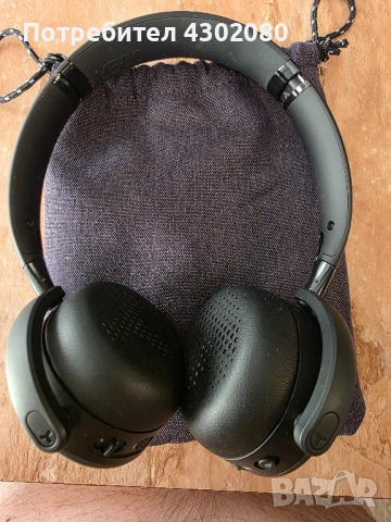 Продават се Безжични слушалки за смартфони и мобилни устройства - AKG Y500 Wireless Bluetooth черен!, снимка 2 - Друга електроника - 51075687