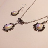 Красив комплект бижута във Викториански стил с перлен преливащ кабошон и основа в цвят Сребро , снимка 5 - Бижутерийни комплекти - 33679263