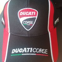 Шапка със козирка Ducati corse , снимка 1 - Аксесоари и консумативи - 37336022