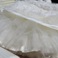 Булчинска рокля с подарък чанта и воал, снимка 6 - Сватбени рокли - 40821449