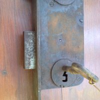  огромна стара брава, снимка 5 - Антикварни и старинни предмети - 28853459