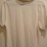 Оригинална дамска тениска с яка Lacoste - размер Л - 7лв, снимка 4 - Тениски - 42996899