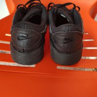 Детски маратонки Nike, снимка 3 - Детски маратонки - 42962849