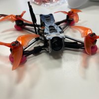 Продавам FPV дрон Emax Tinyhawk 2 freestyle  - 2.5 инча пълен комплект радио , очила, дрон, батерии , снимка 2 - Дронове и аксесоари - 43006358