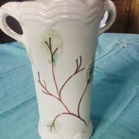 Старинна английска ваза с релефна декорация , снимка 3 - Декорация за дома - 44000137