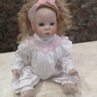 Колекционерска кукла порцелан, снимка 1 - Колекции - 40850342