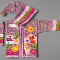 Многоцветна перуанска детска жилетка с елфска качулка, размери от 0 до 7 години , снимка 1 - Детски пуловери и жилетки - 35537566