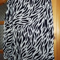 риза с тигров принт в черно и бяло, снимка 2 - Ризи - 36770625