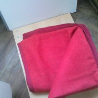 Одеало червено 2/1,5 метра, снимка 2 - Олекотени завивки и одеяла - 26956054