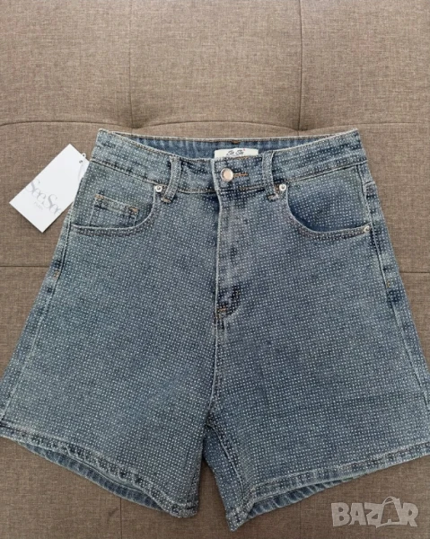 Дамски къси дънкови панталонки с камъни , снимка 1